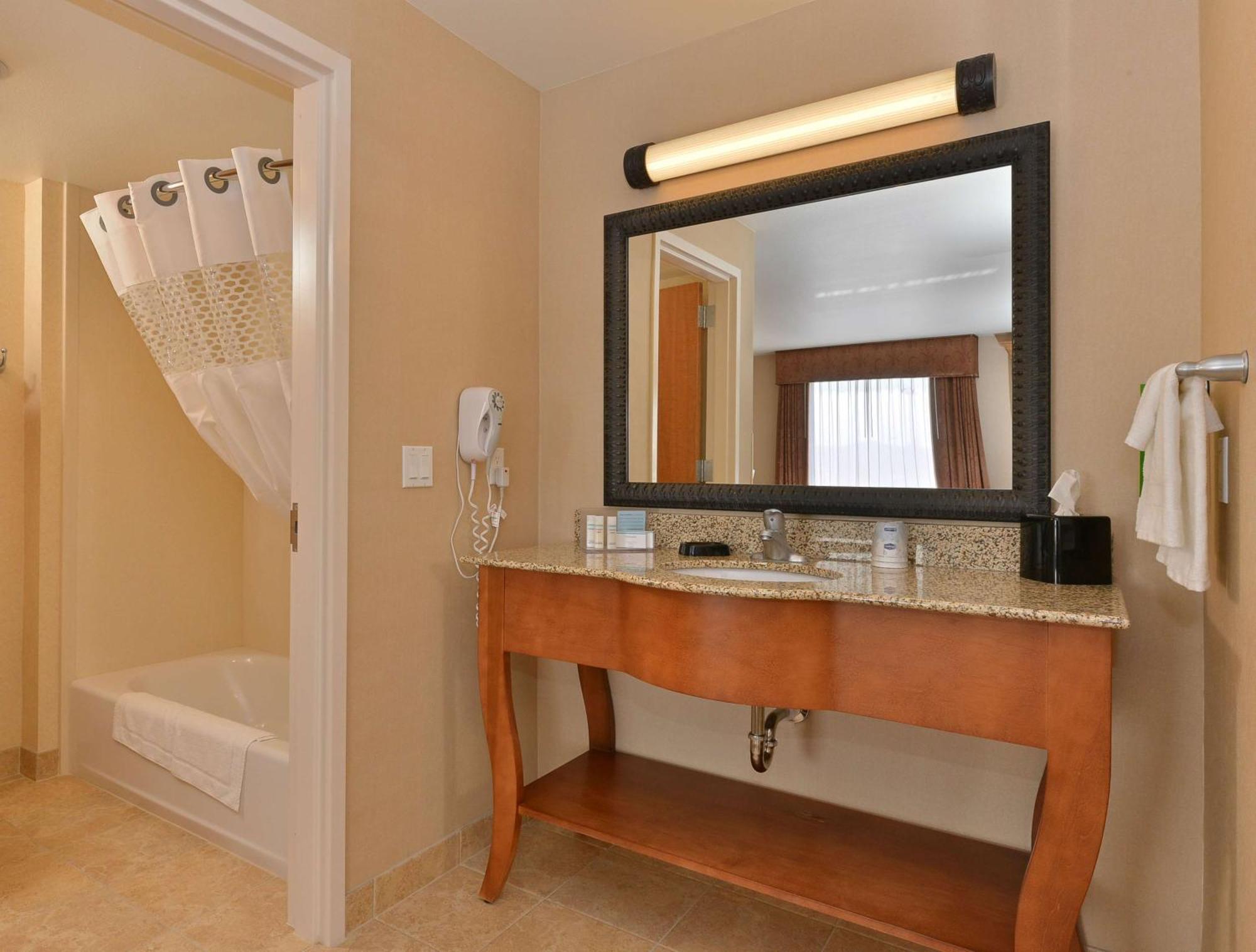 Hampton Inn&Suites Buffalo Extérieur photo